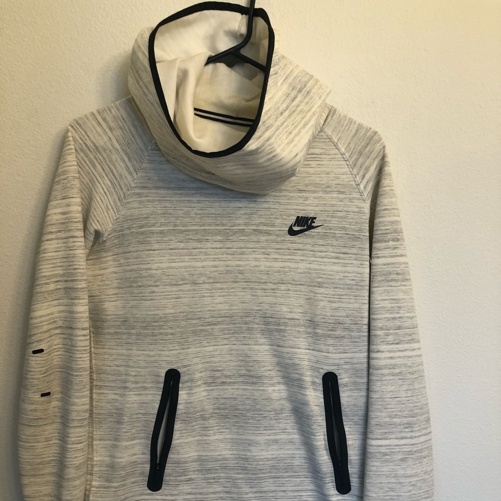 Nike Funnel Neck Sweatshirt | SZ M